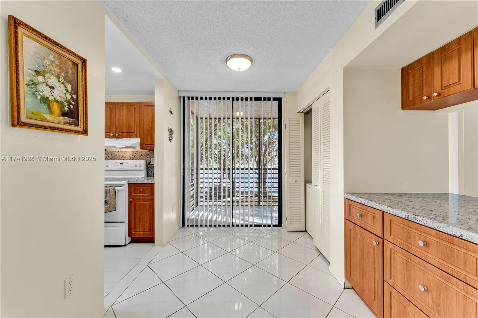 1100 Colony Point Cir # 214