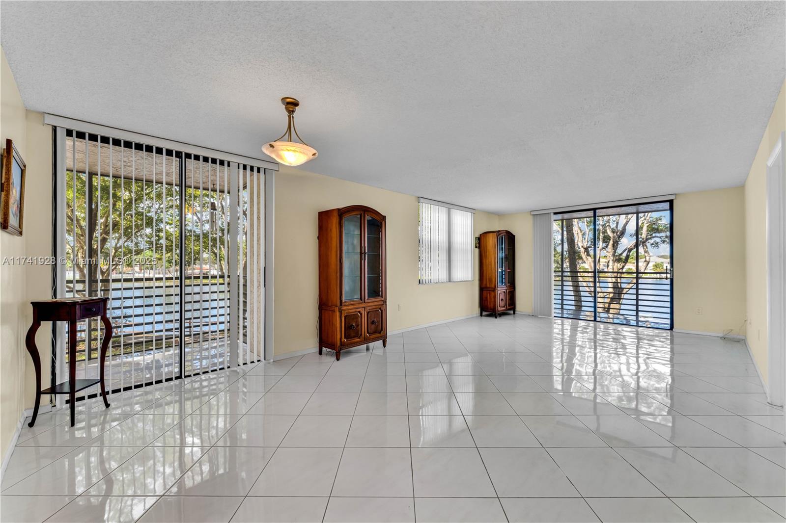1100 Colony Point Cir # 214