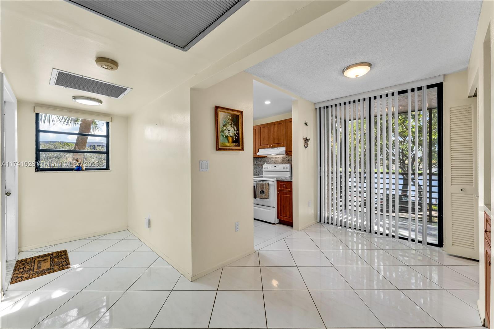 1100 Colony Point Cir # 214