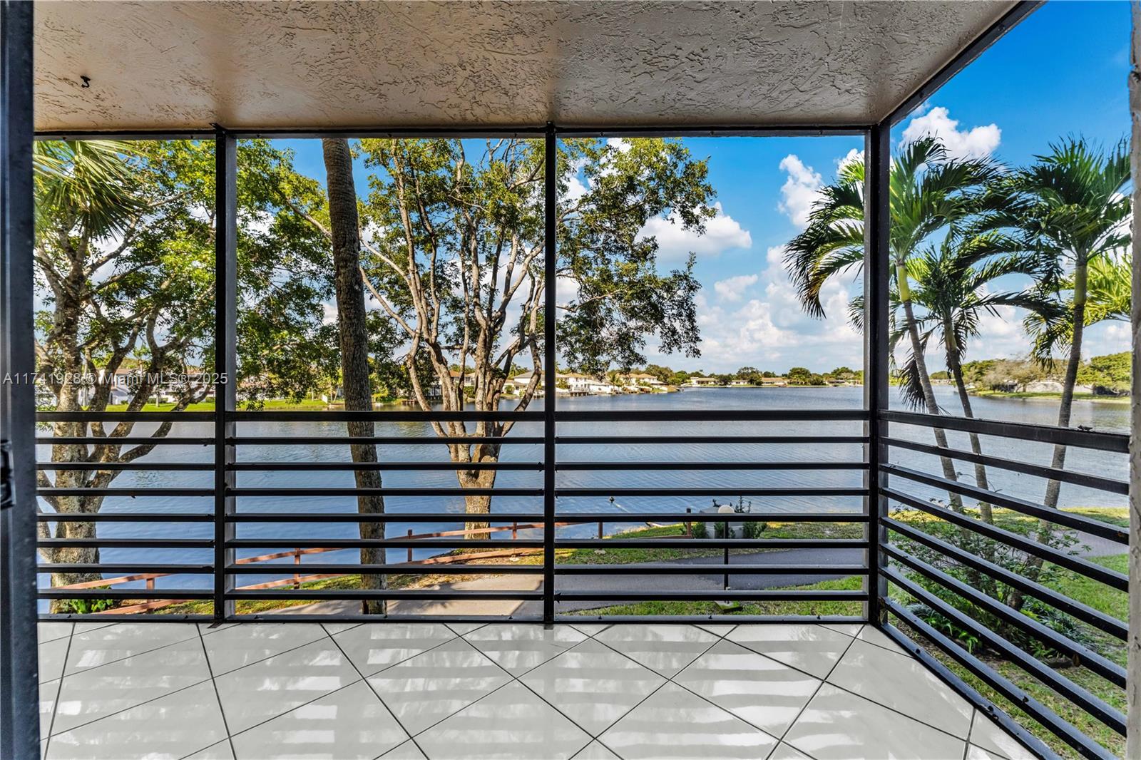 1100 Colony Point Cir # 214