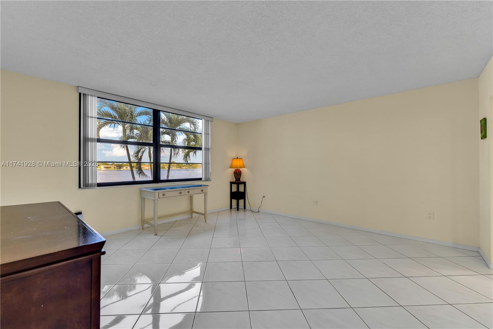 1100 Colony Point Cir # 214