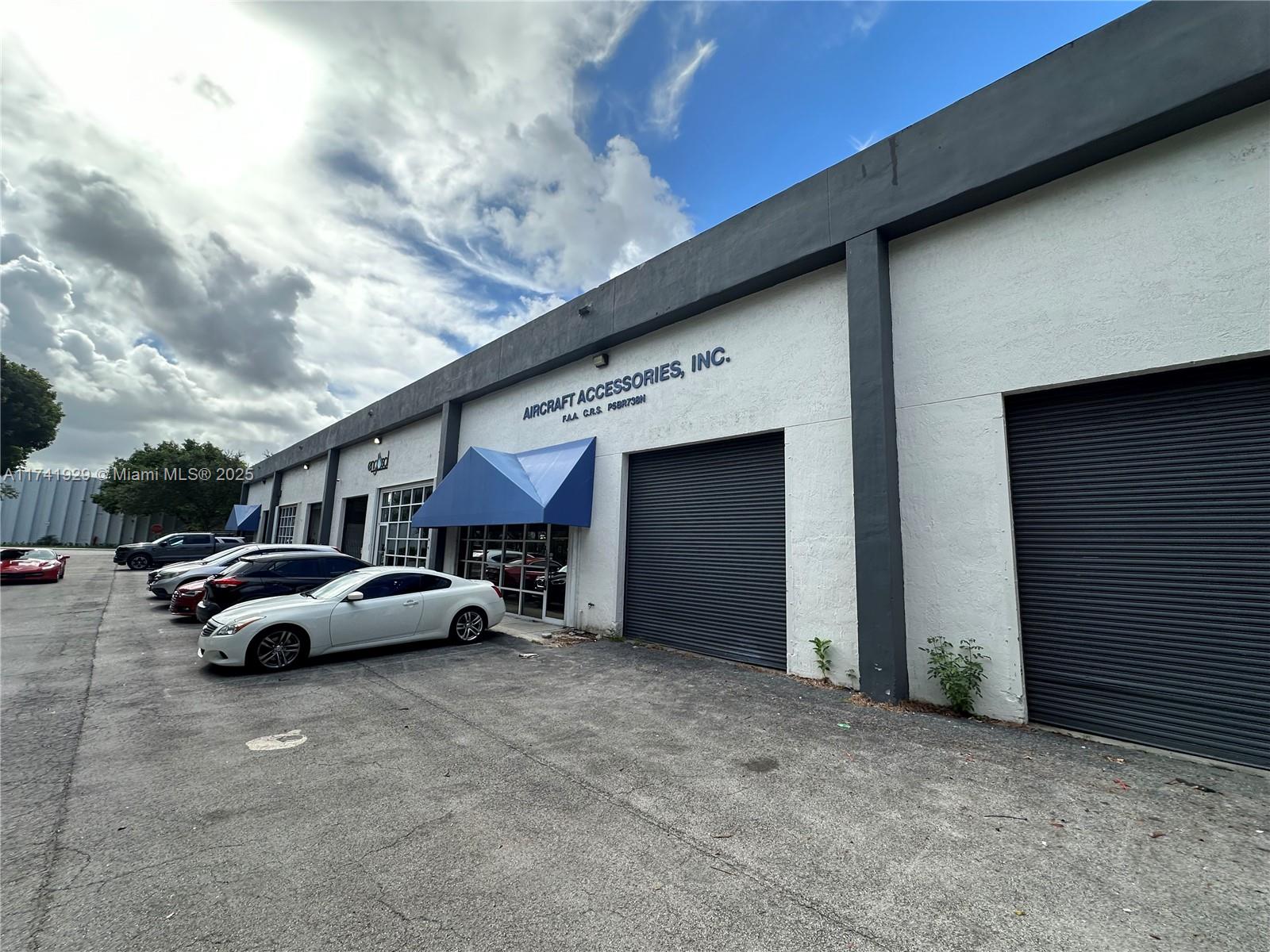 2330 NW 102nd Ave # 4