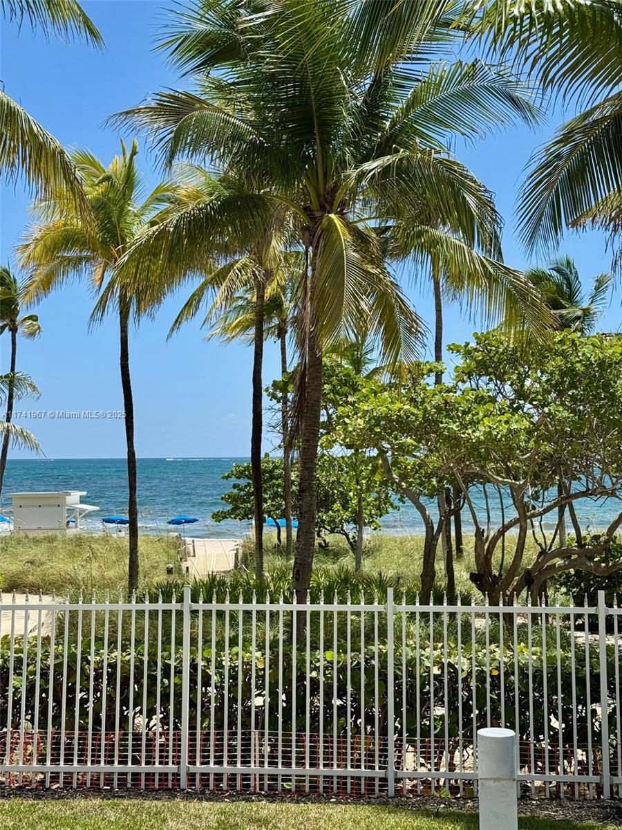 10275 Collins Ave # 316