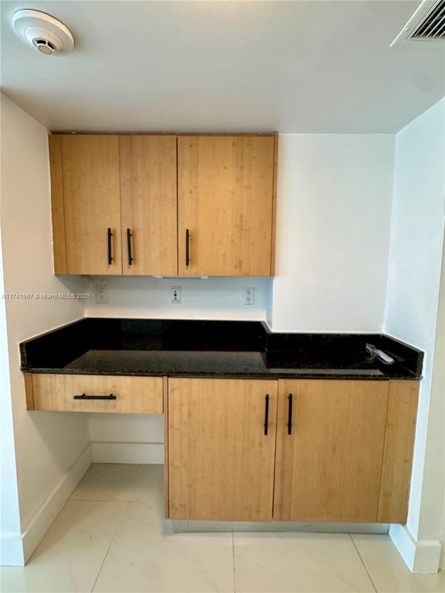 10275 Collins Ave # 316