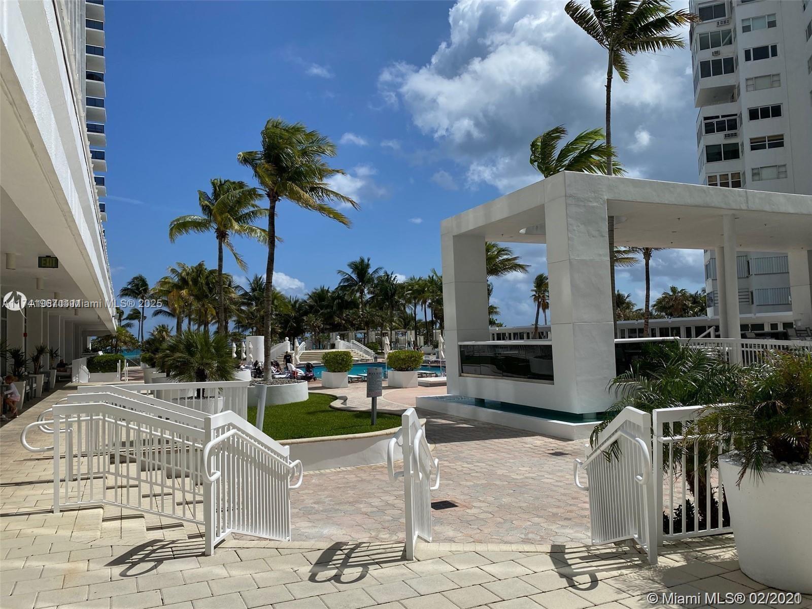 10275 Collins Ave # 316