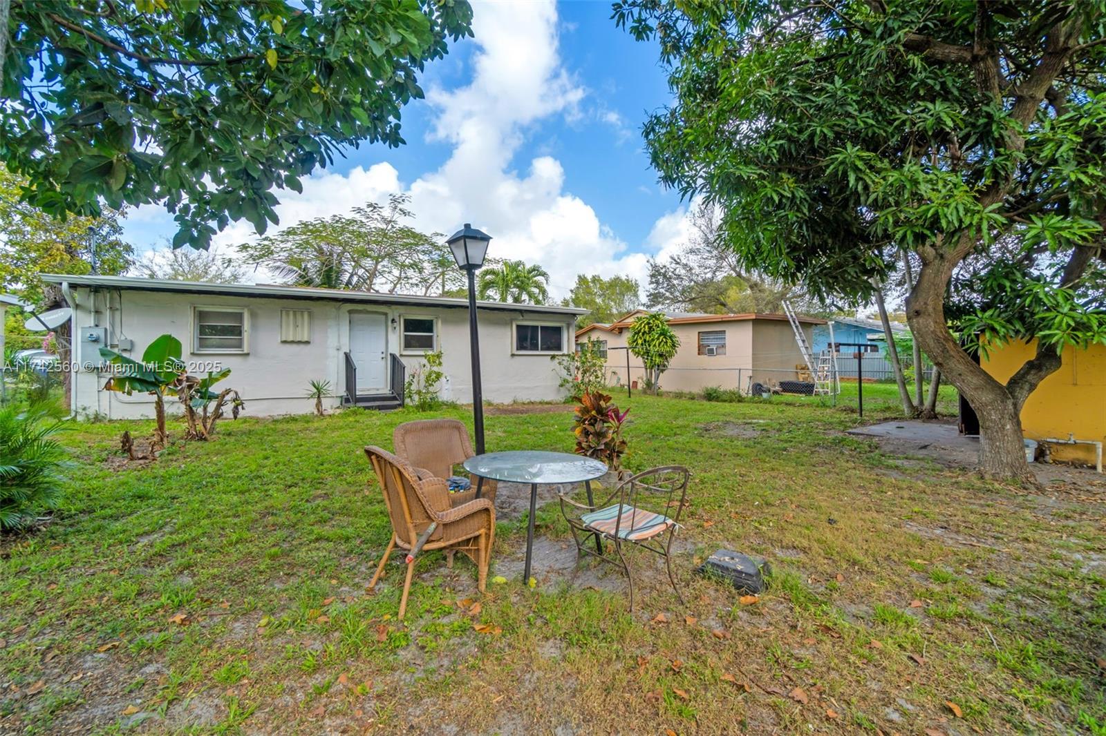 1542 NW 115th St
