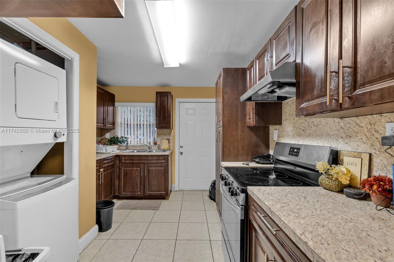1542 NW 115th St