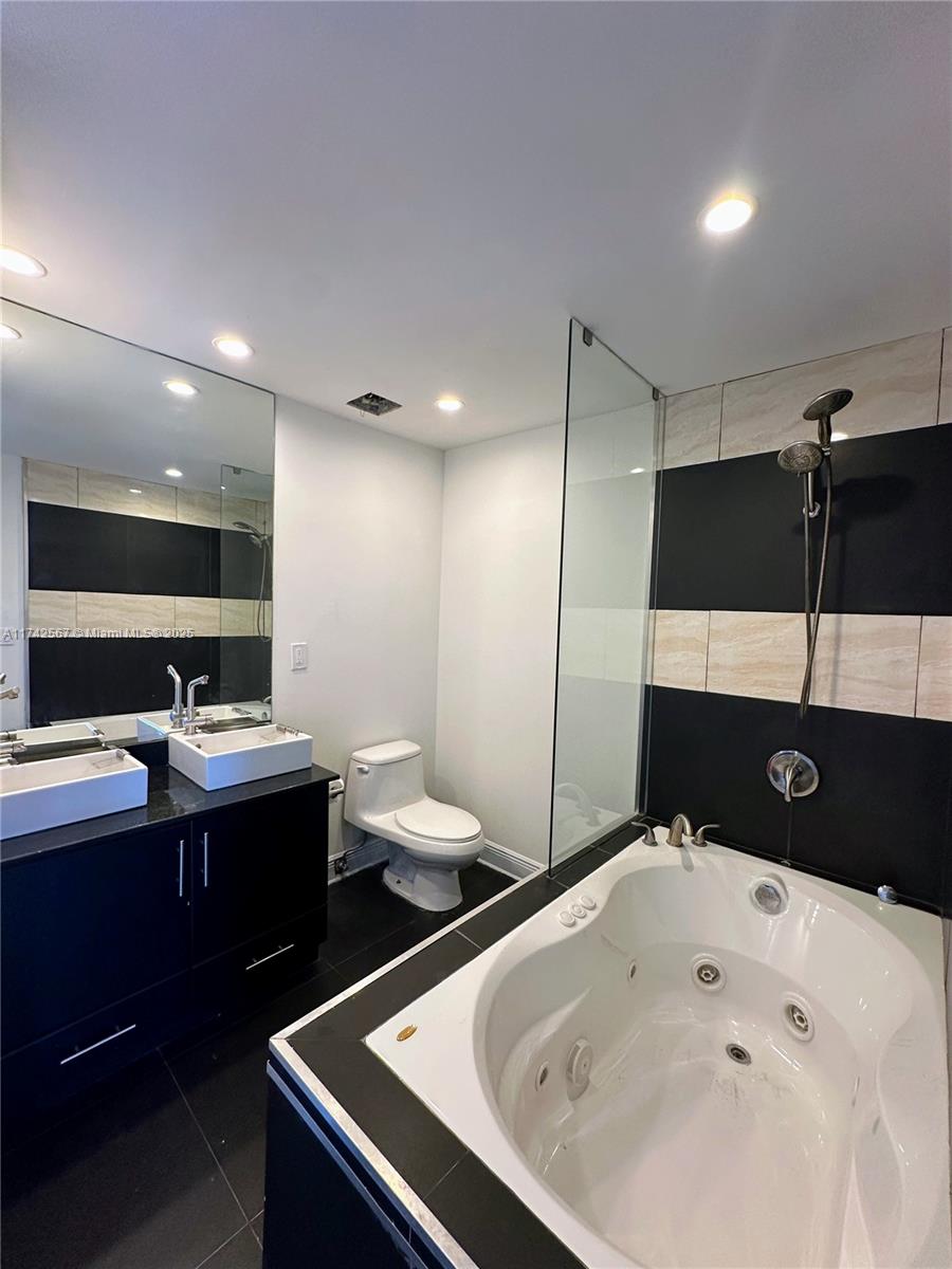 16508 NE 26th Ave # 603