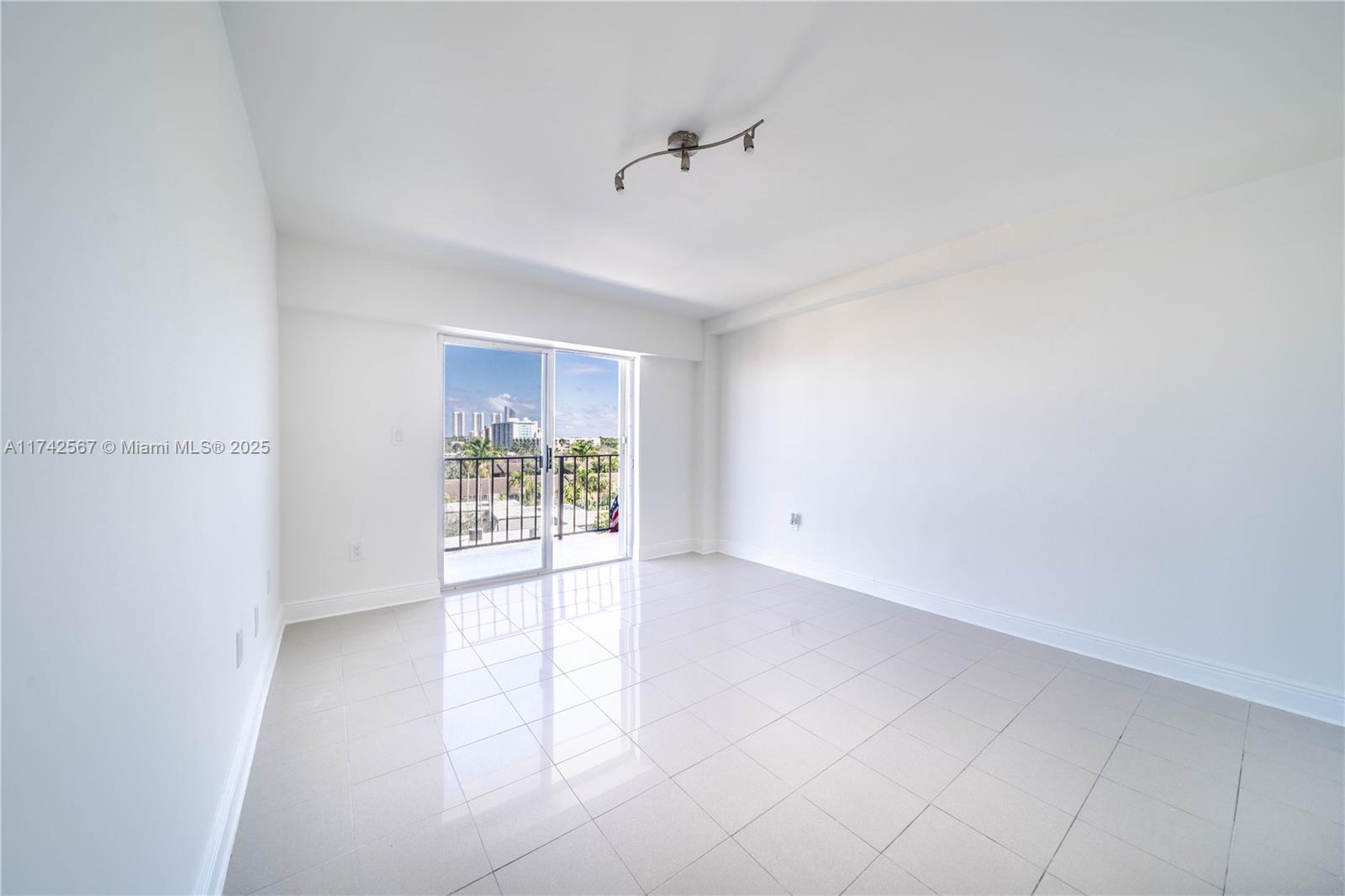 16508 NE 26th Ave # 603