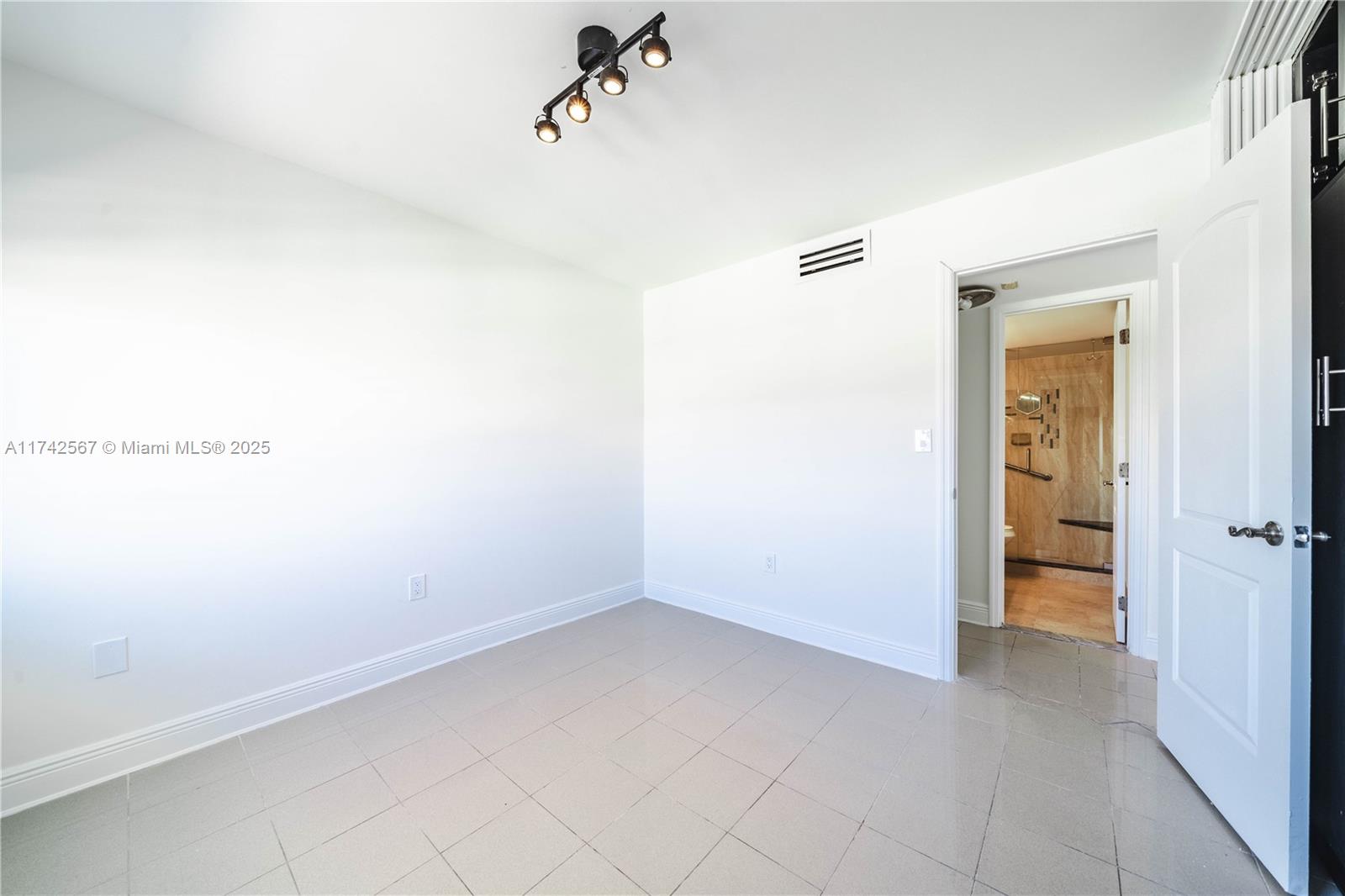 16508 NE 26th Ave # 603