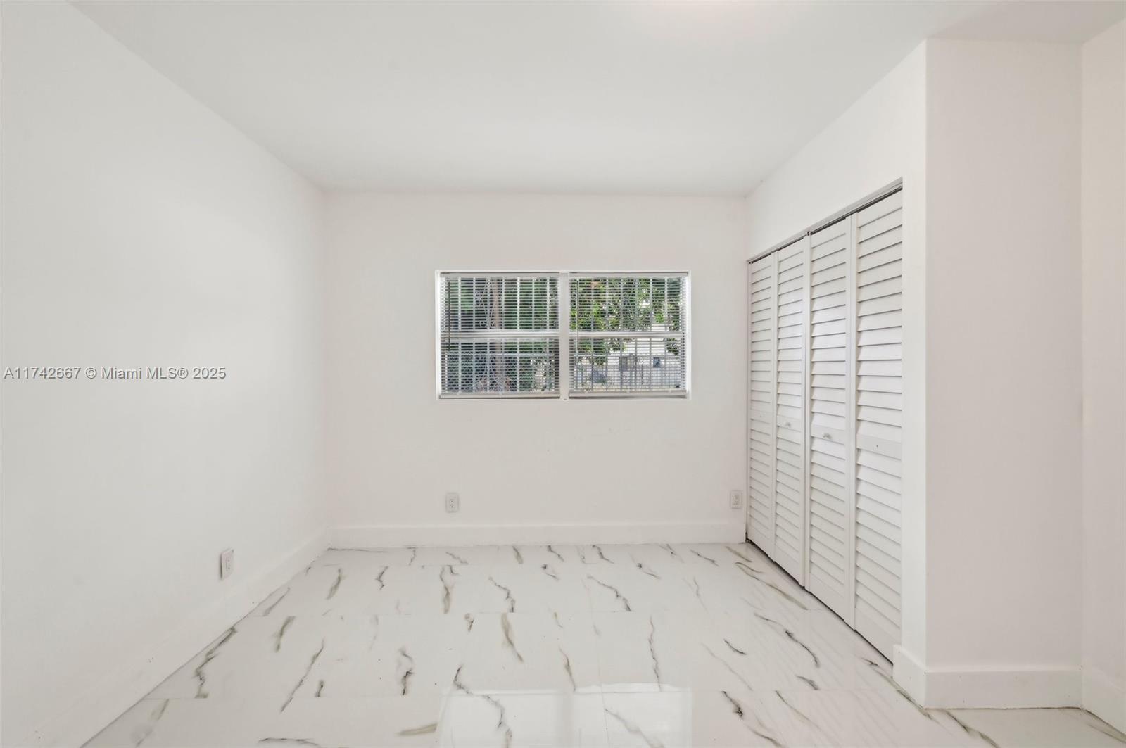 3061 NW 44th St