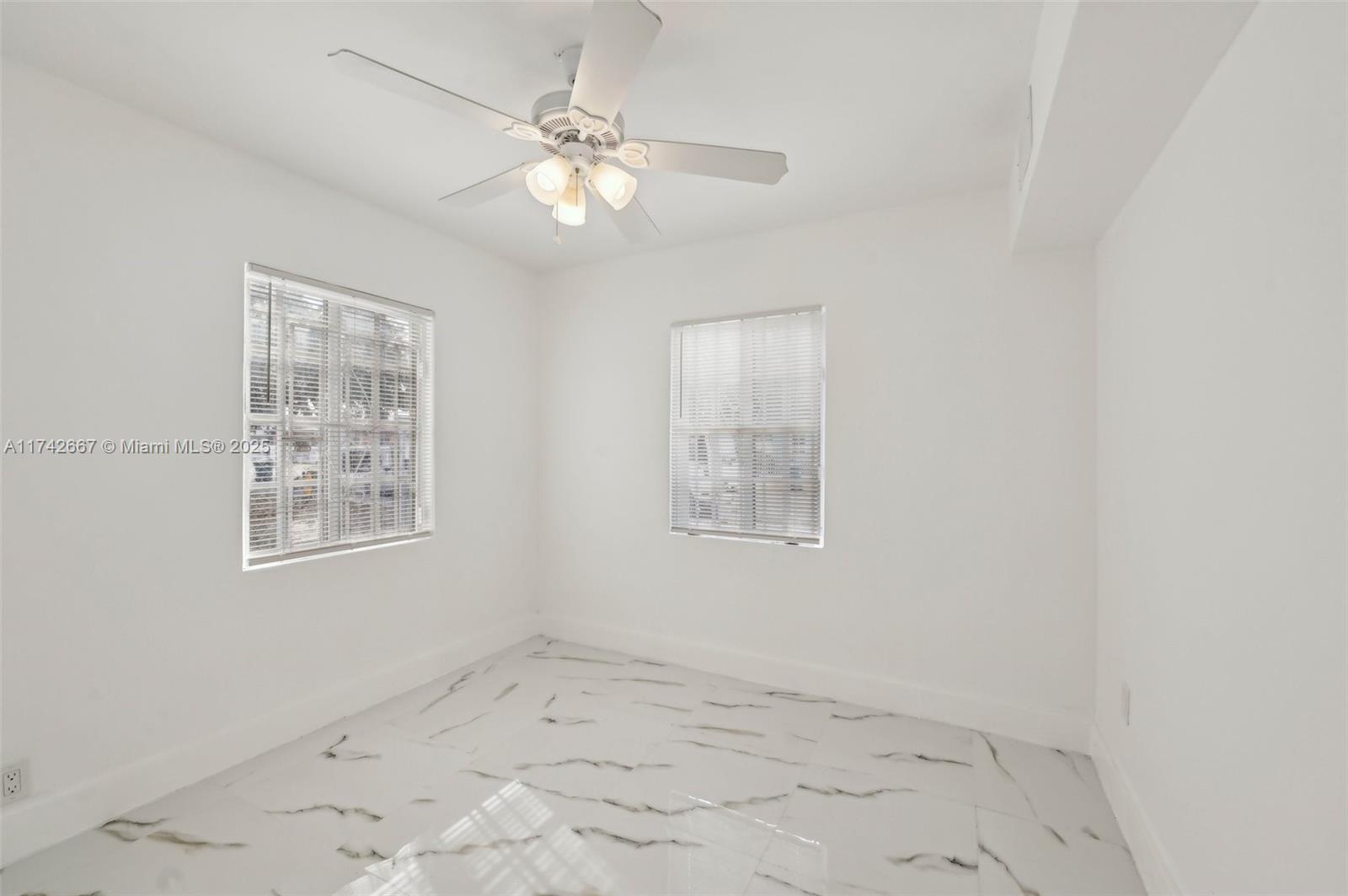 3061 NW 44th St