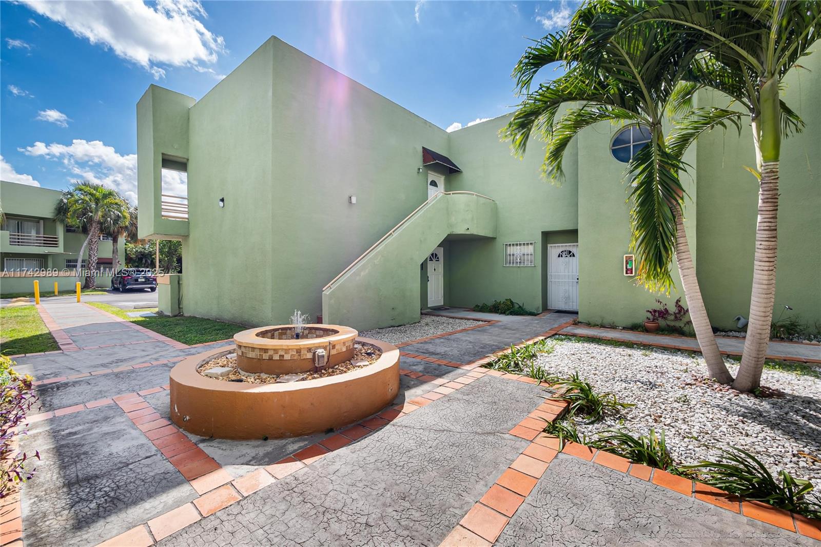 11173 NW 7th St # 203