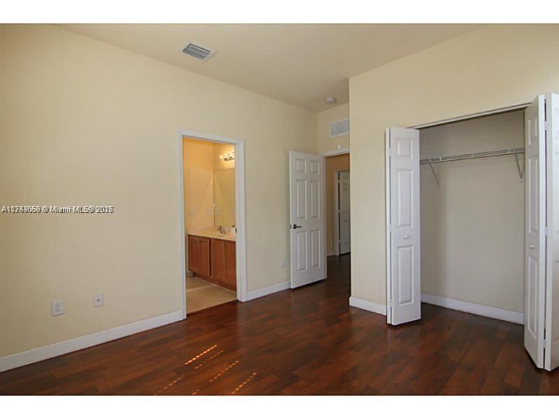 11277 NW 44th Ter