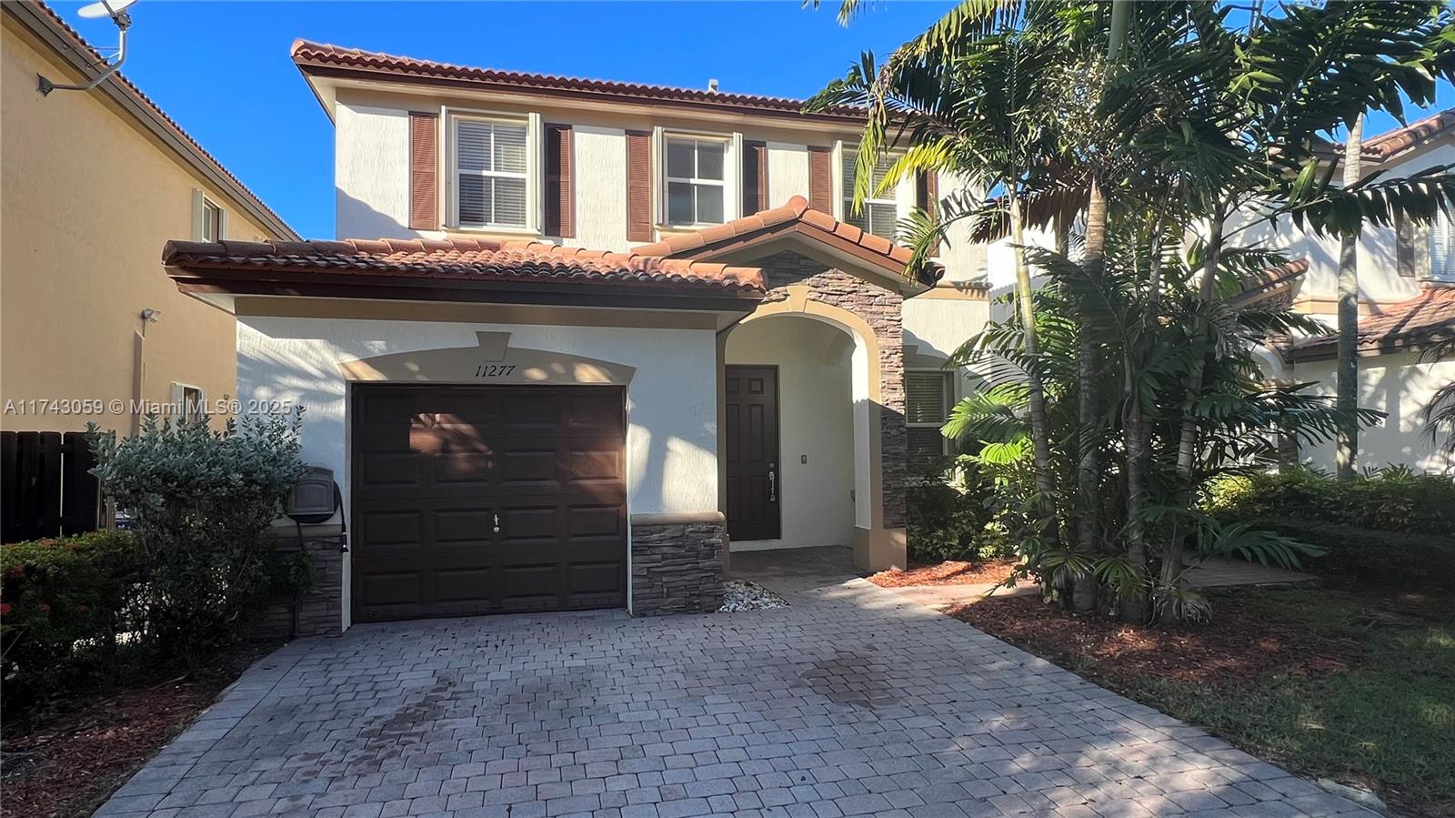11277 NW 44th Ter