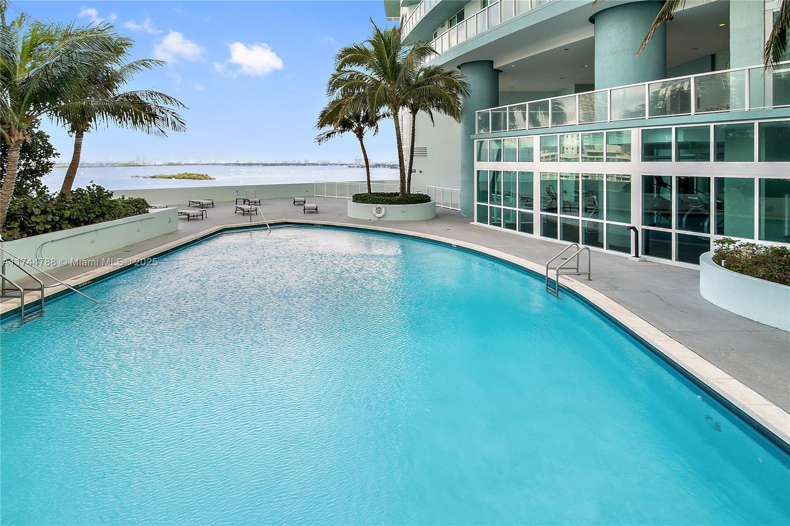 1900 N Bayshore Dr # 4510