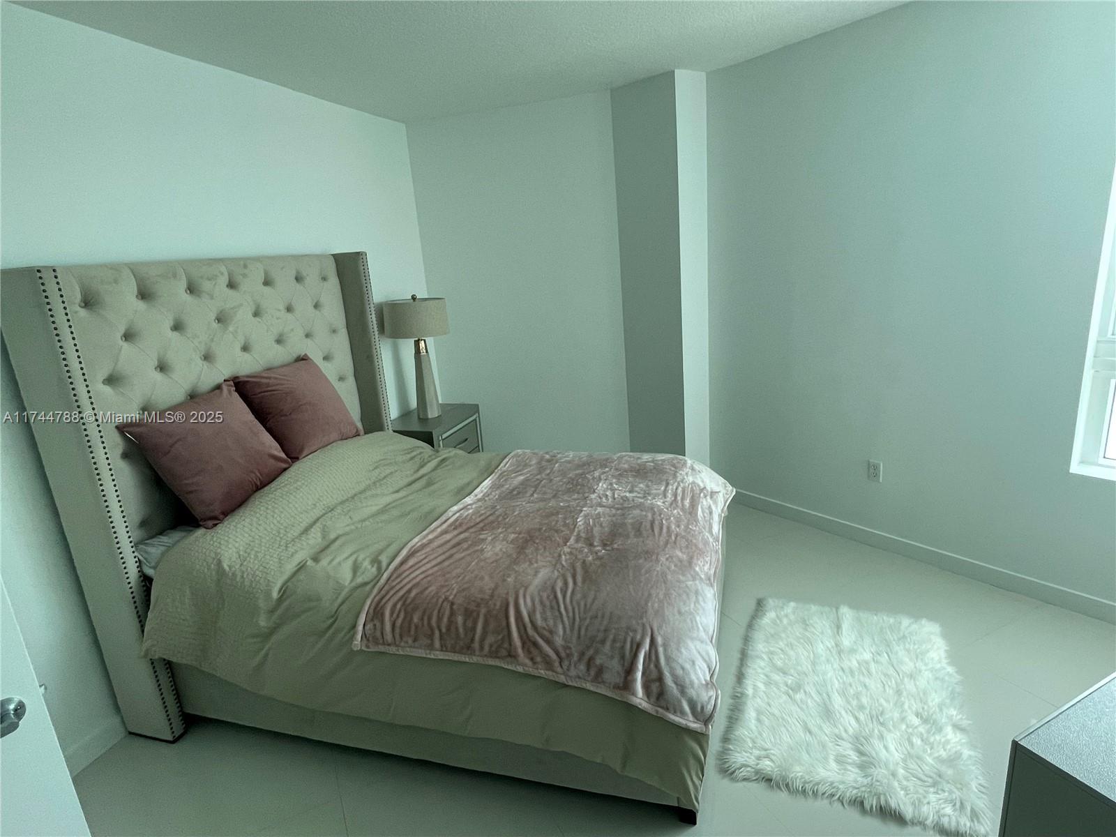 1900 N Bayshore Dr # 4510