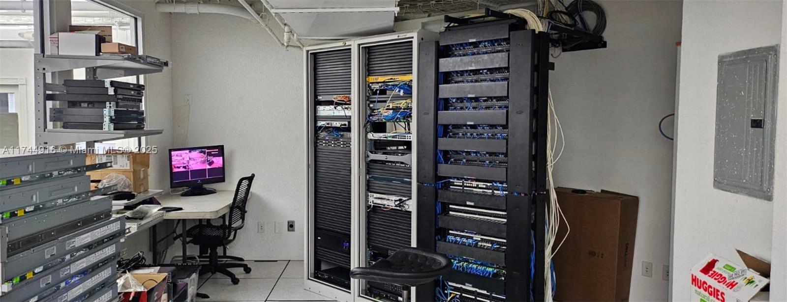 770 Ponce De Leon Blvd Unit: 2nd fl