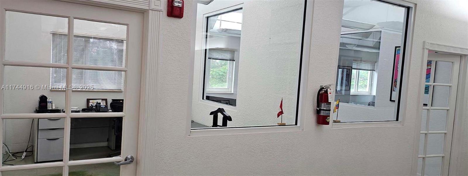 770 Ponce De Leon Blvd Unit: 2nd fl