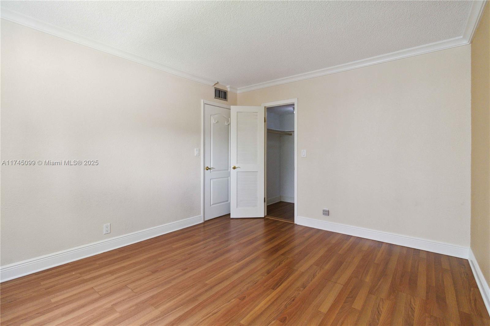 301 NE 14th Ave # 201