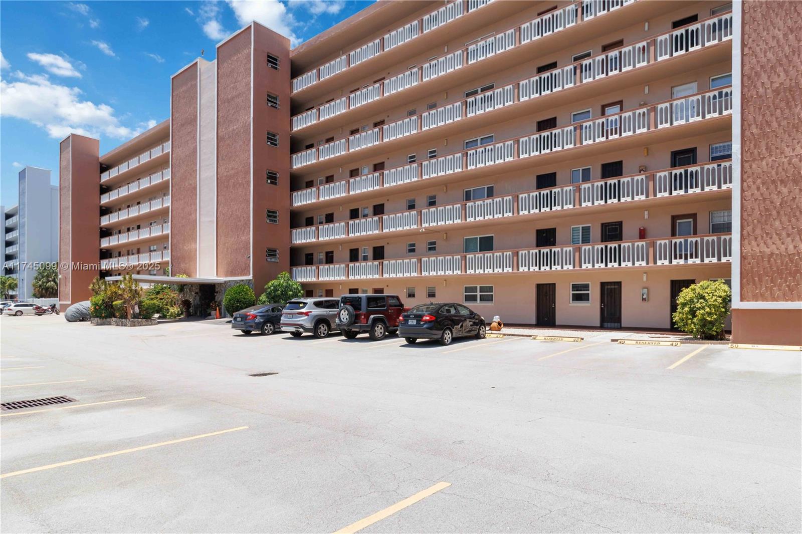 301 NE 14th Ave # 201