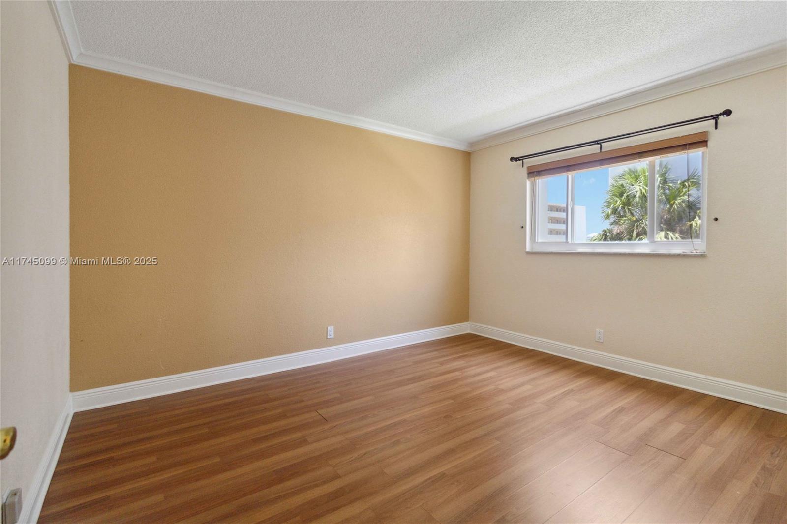 301 NE 14th Ave # 201