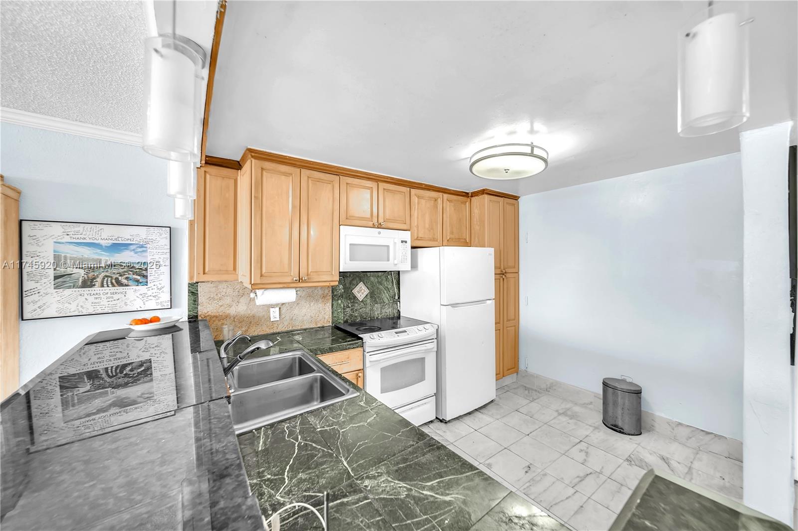1020 Meridian Ave # 515