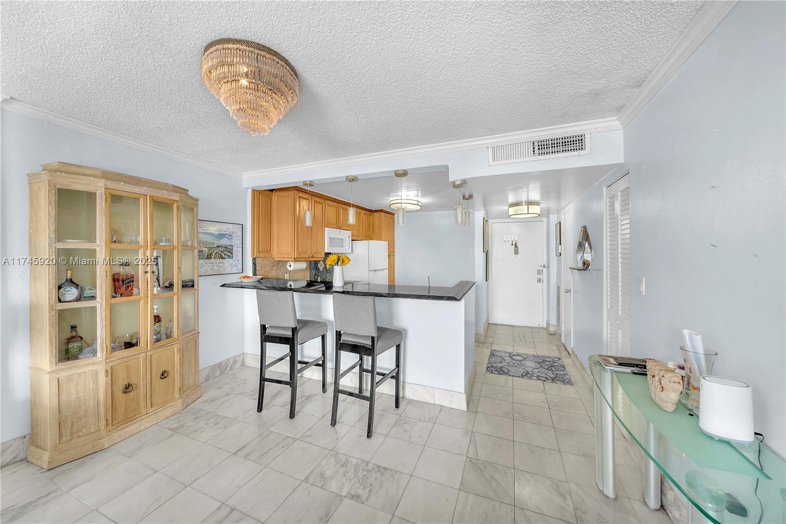 1020 Meridian Ave # 515