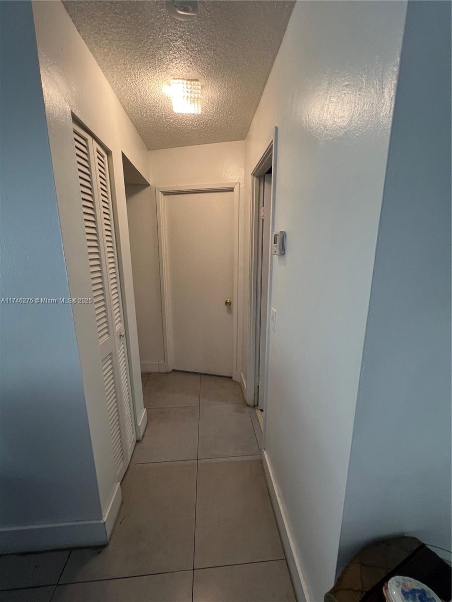 1000 NE 14th Ave # 402