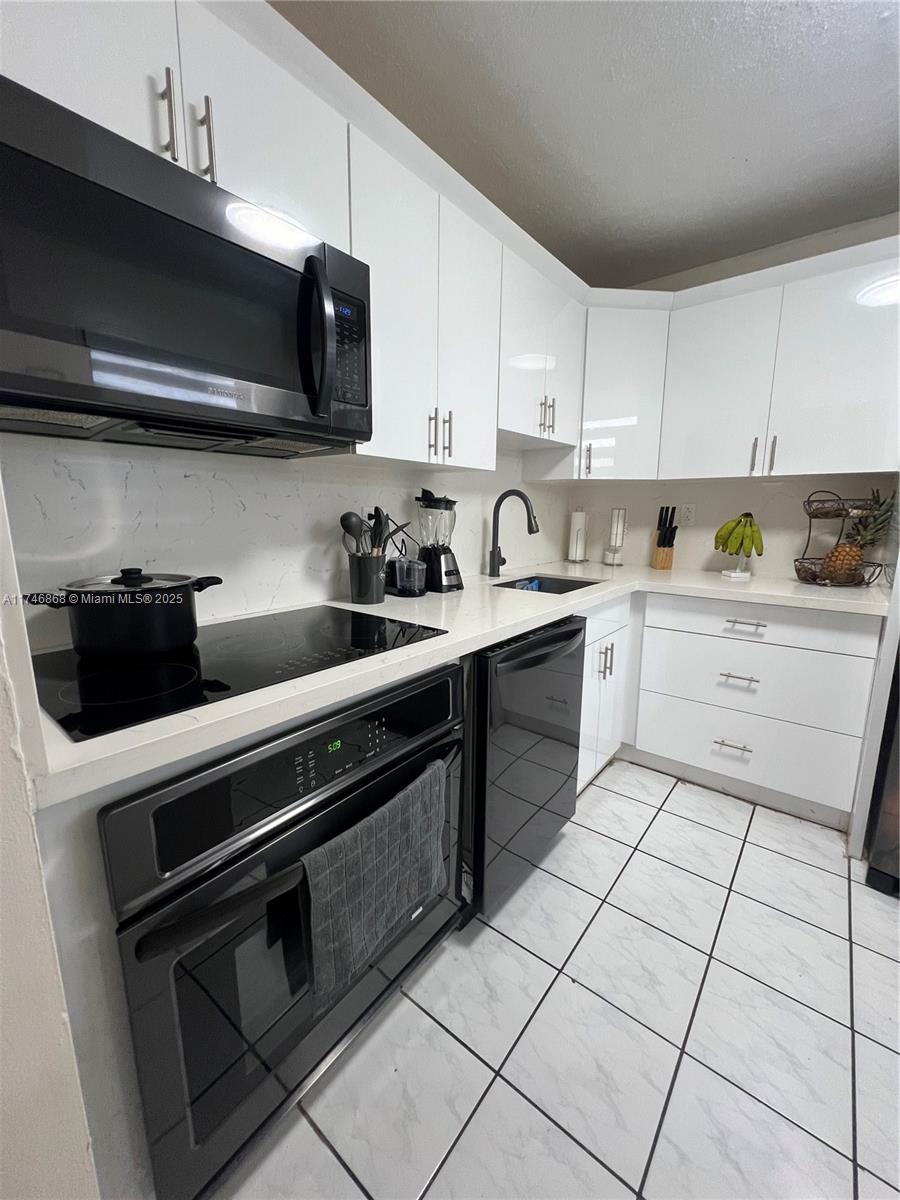 9440 Fontainebleau Blvd # 503