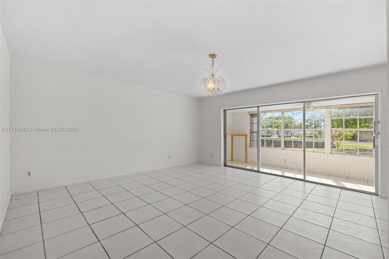 17084 SW 112th Ct # V3142, Miami Unit: V3142