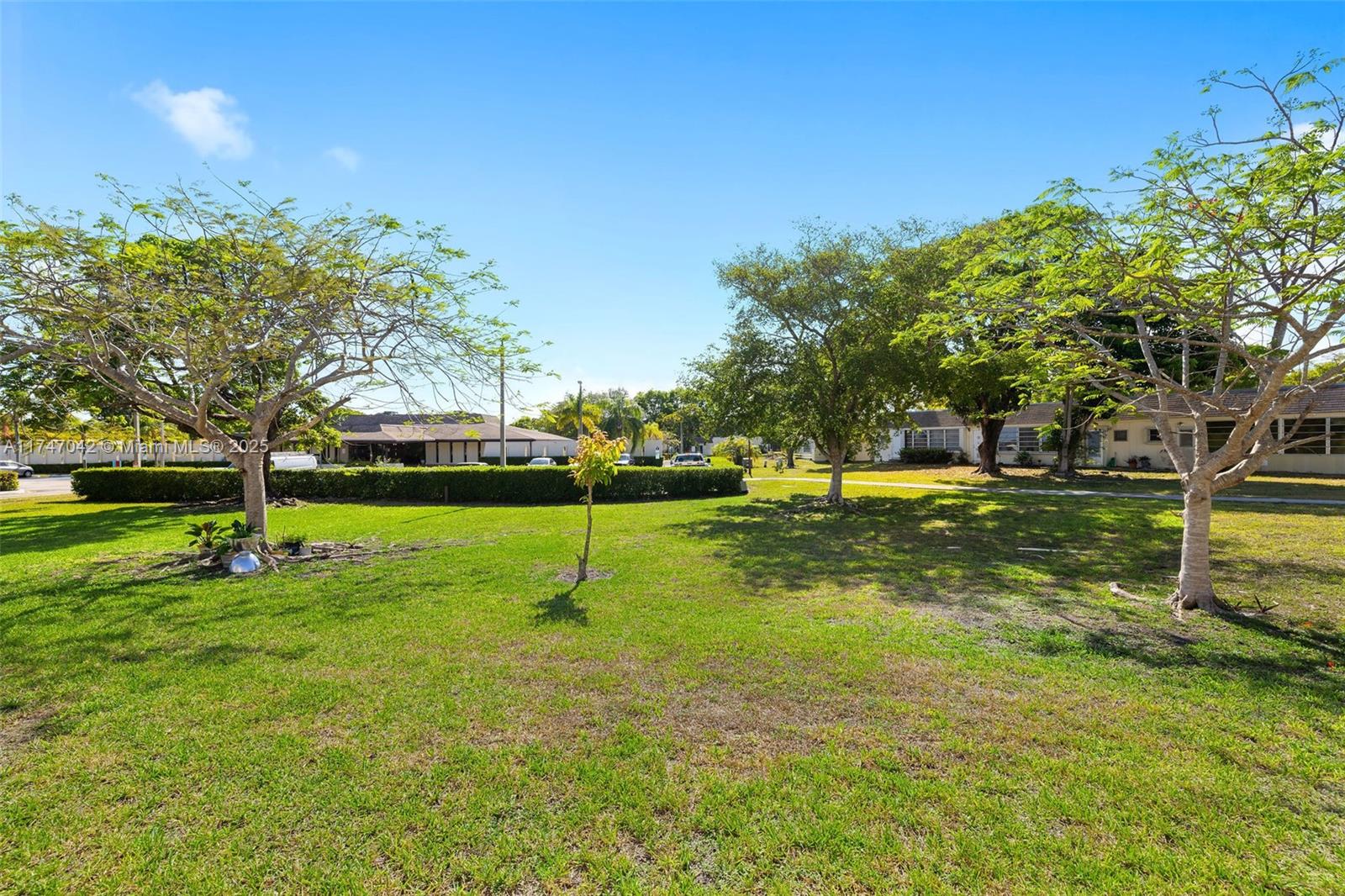 17084 SW 112th Ct # V3142, Miami Unit: V3142
