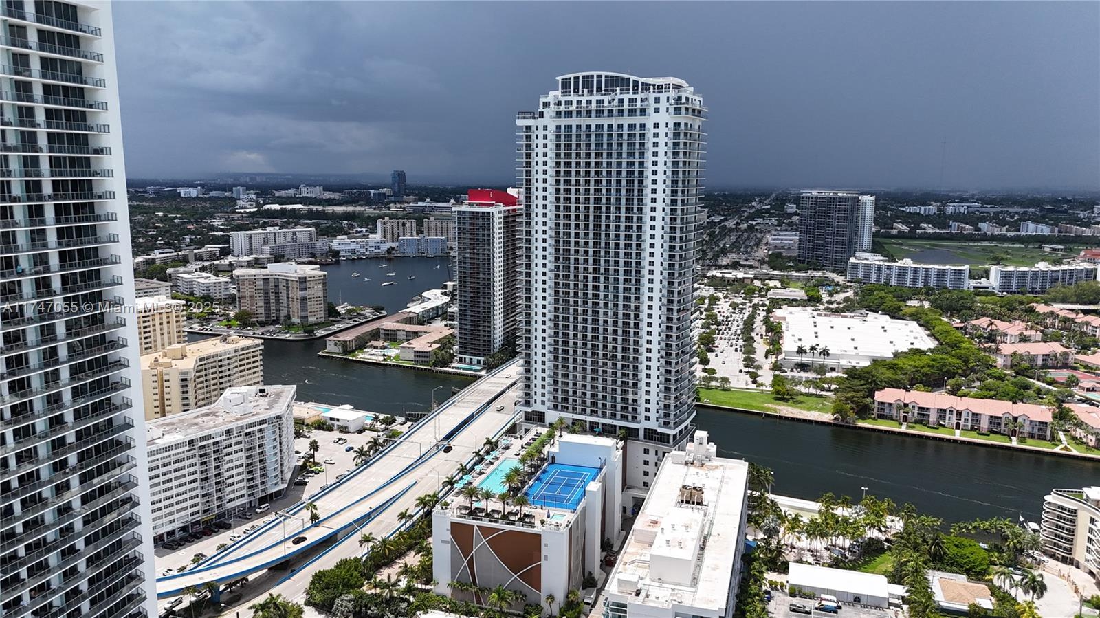 4010 S Ocean Dr # R2406