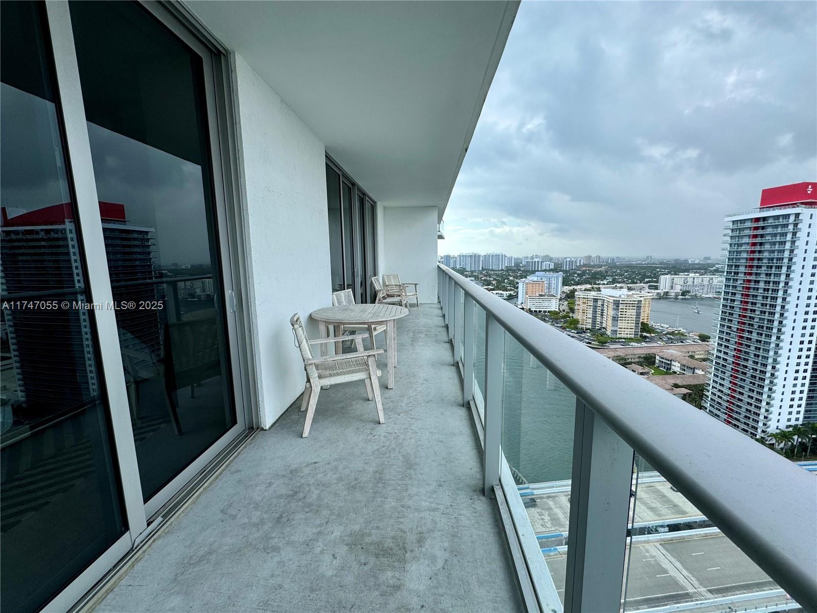 4010 S Ocean Dr # R2406