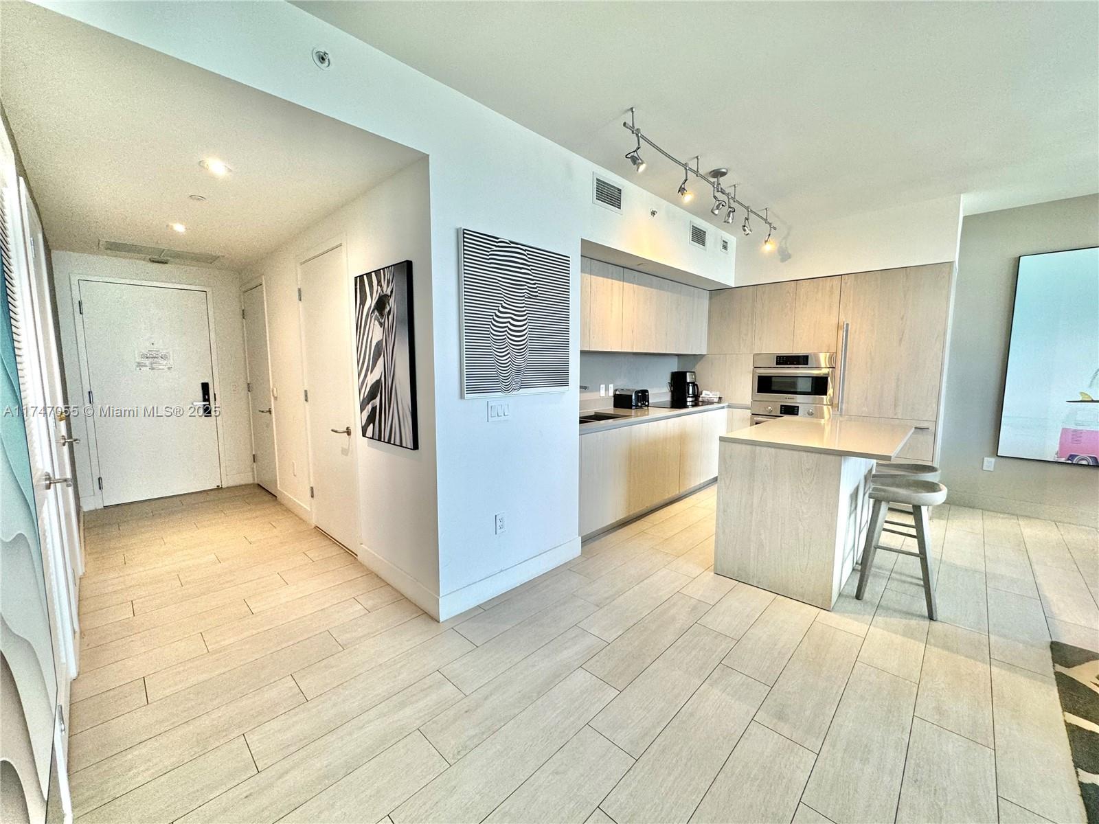 4010 S Ocean Dr # R2406