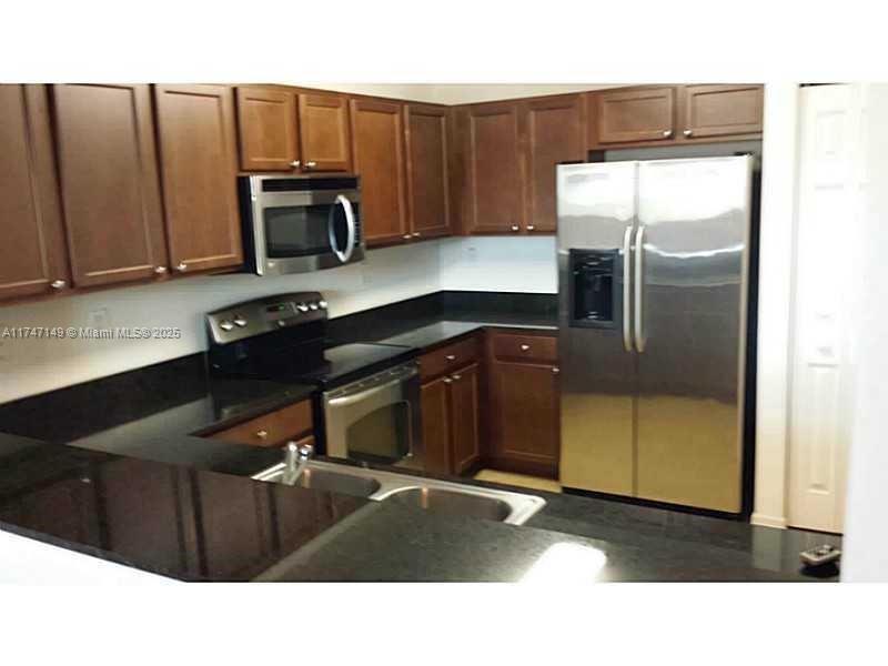 10800 NW 88th Ter # 102