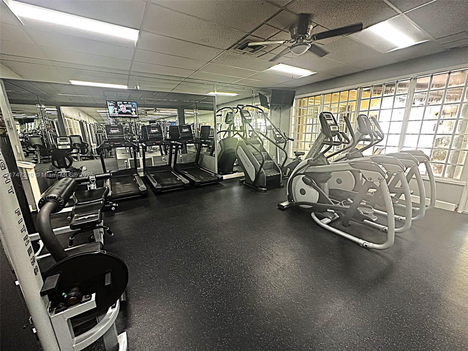 2274 SE 27th Dr # F Unit: 205-F
