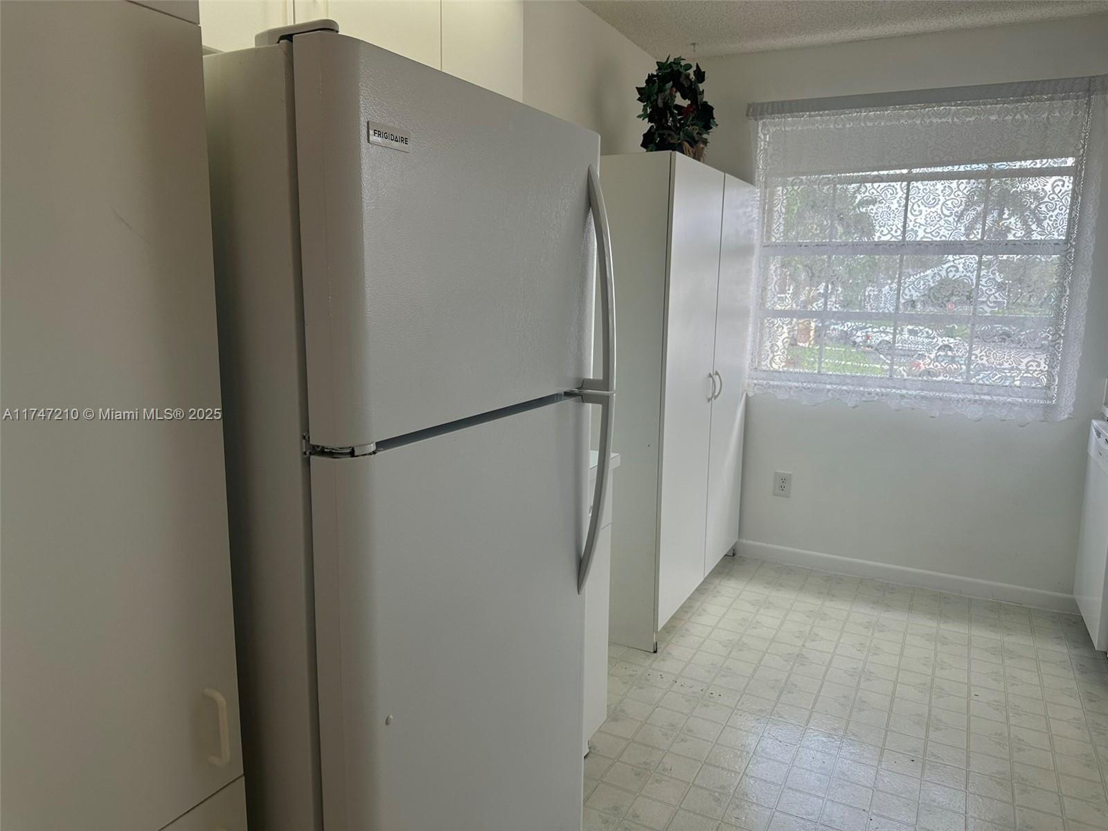 2274 SE 27th Dr # F Unit: 205-F