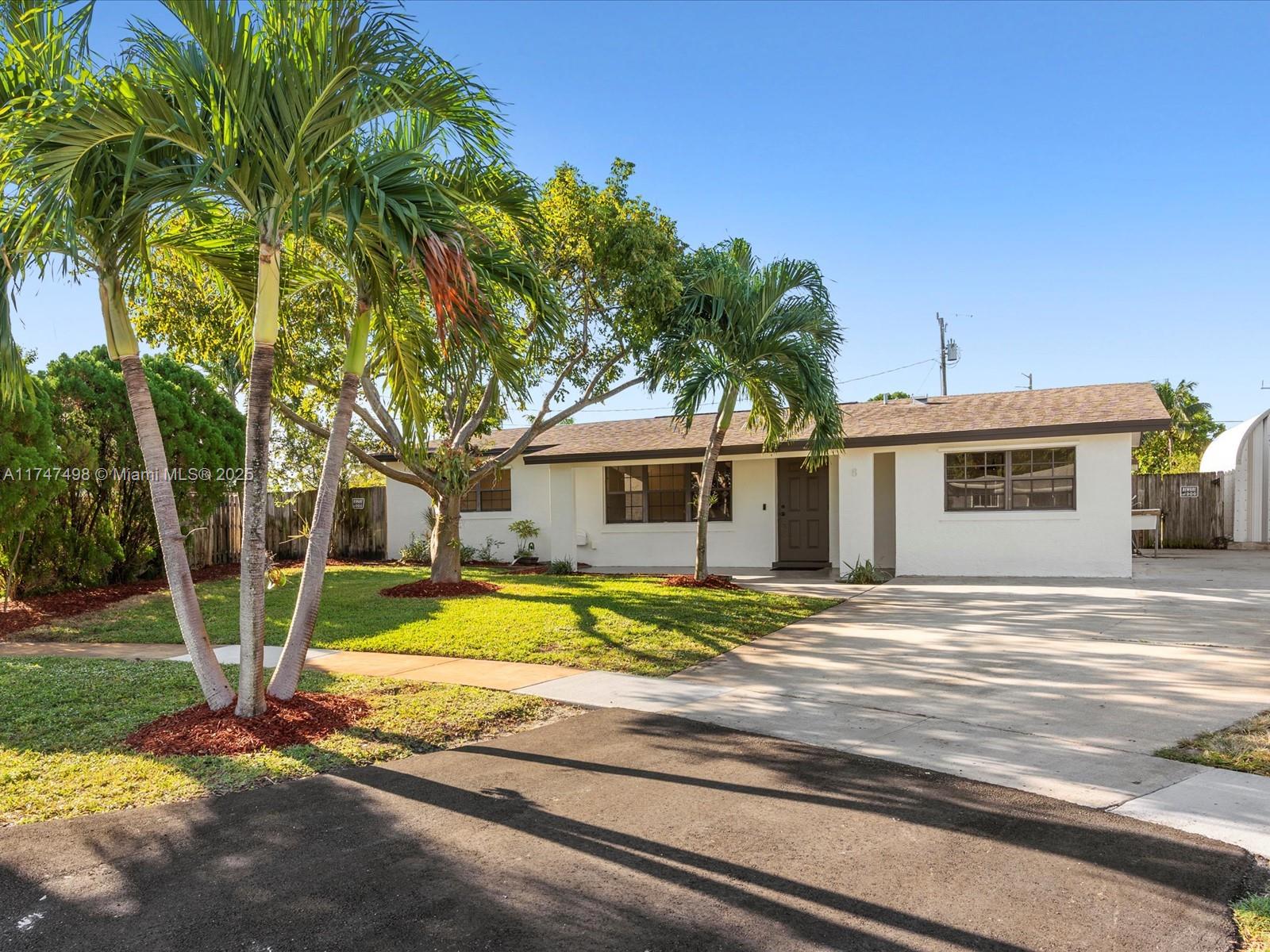 8 SW 11th St
