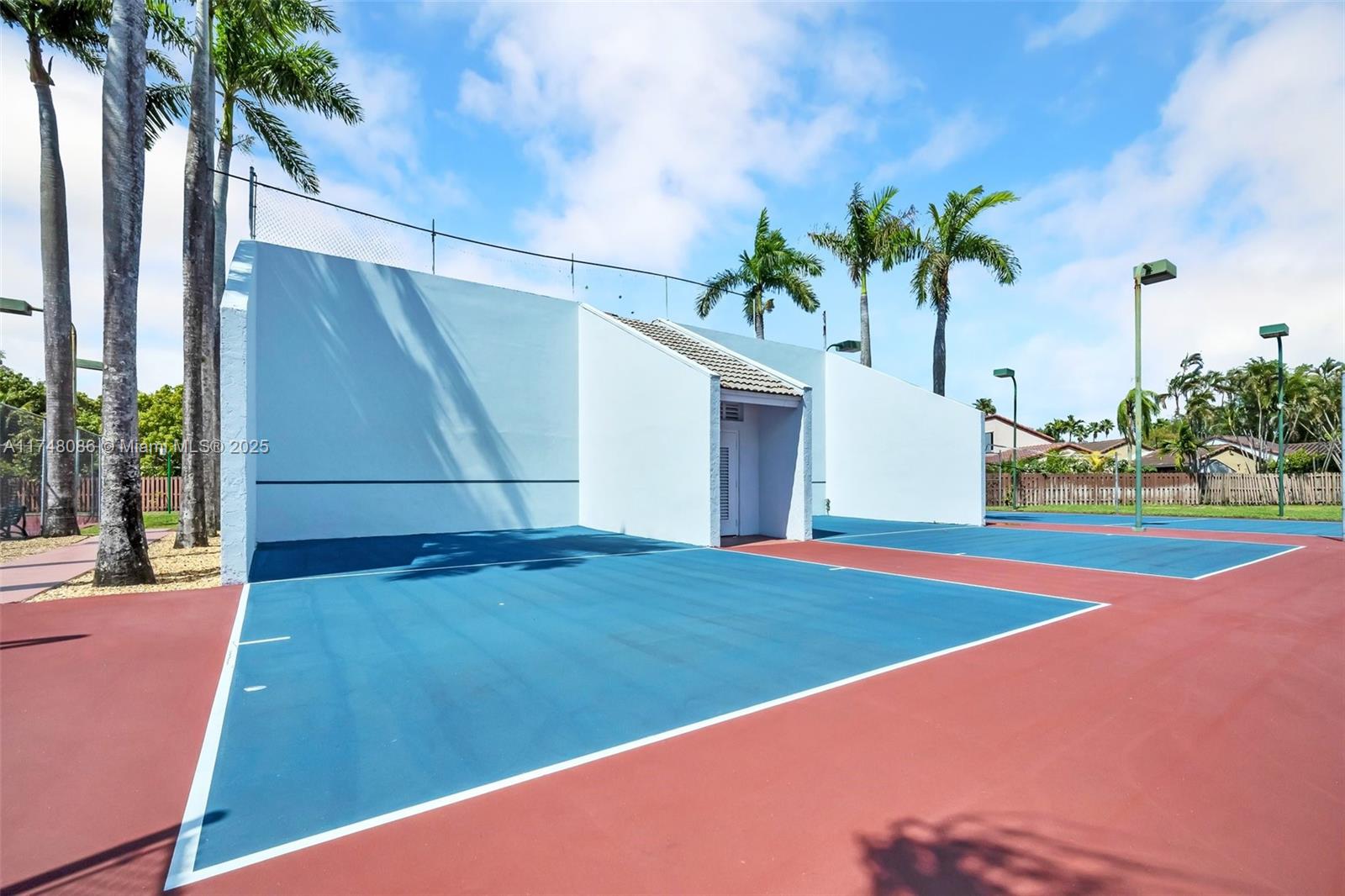 18224 Mediterranean Blvd # 17, Hialeah Unit: 5-17