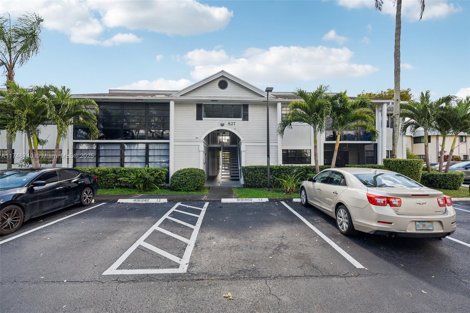 827 NE 199th St # 108