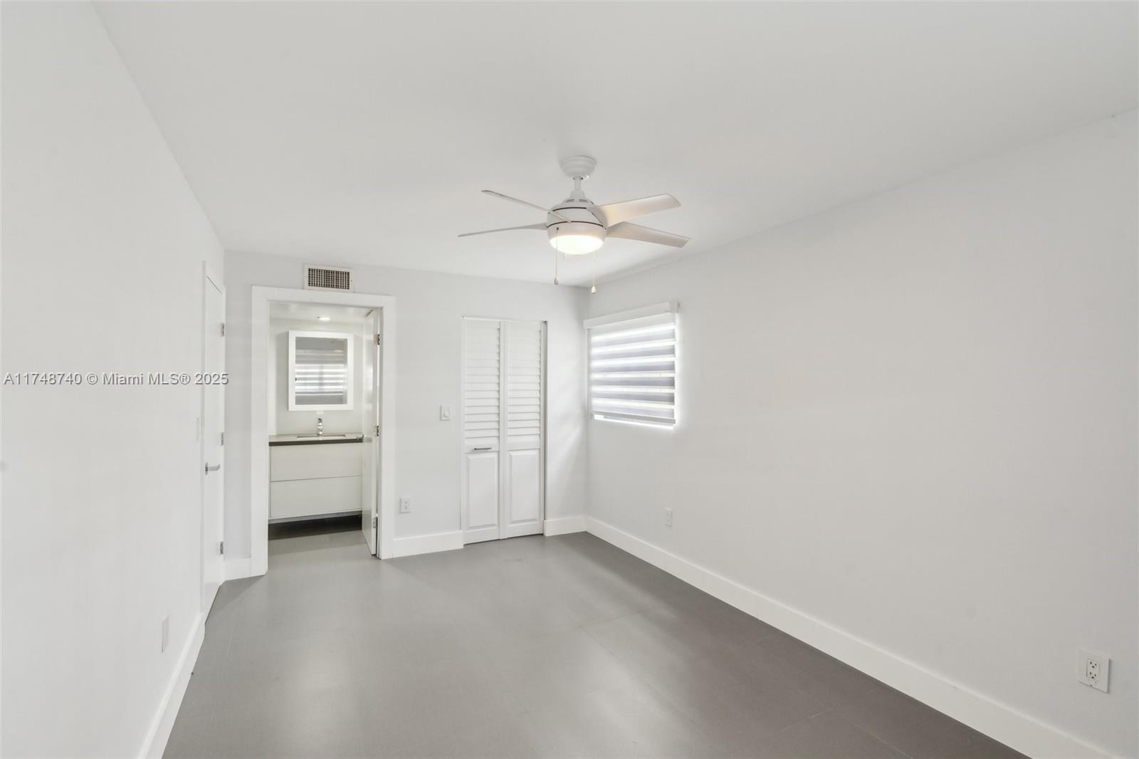 827 NE 199th St # 108