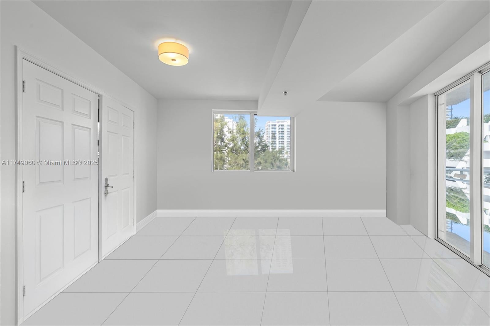 6362 Collins Ave # 402