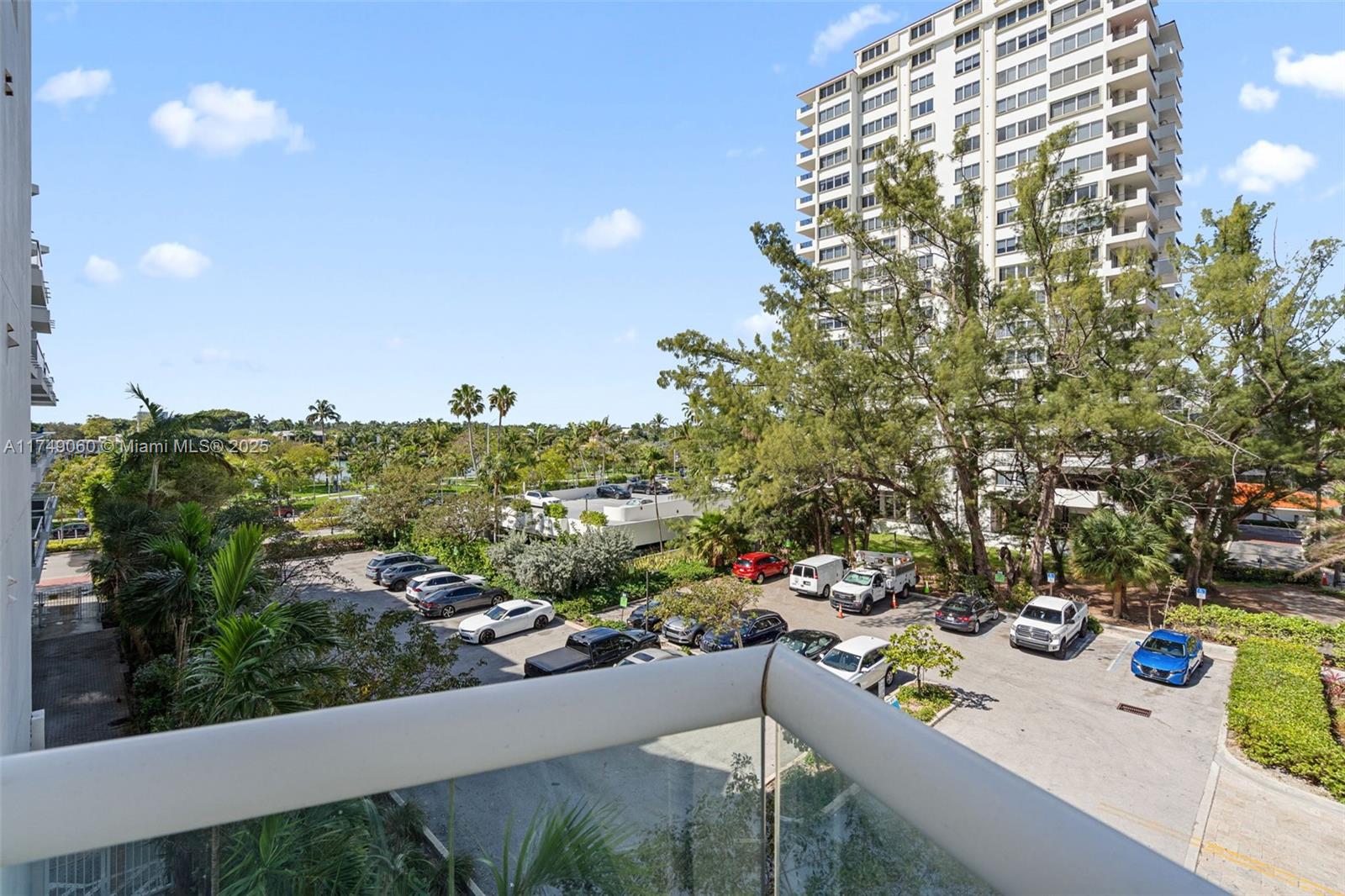 6362 Collins Ave # 402