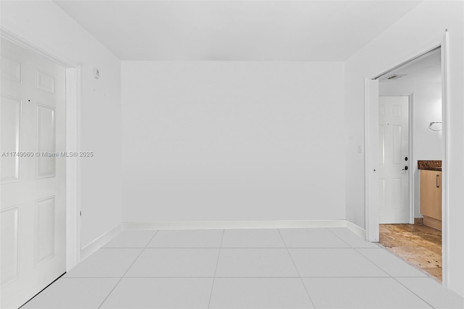 6362 Collins Ave # 402