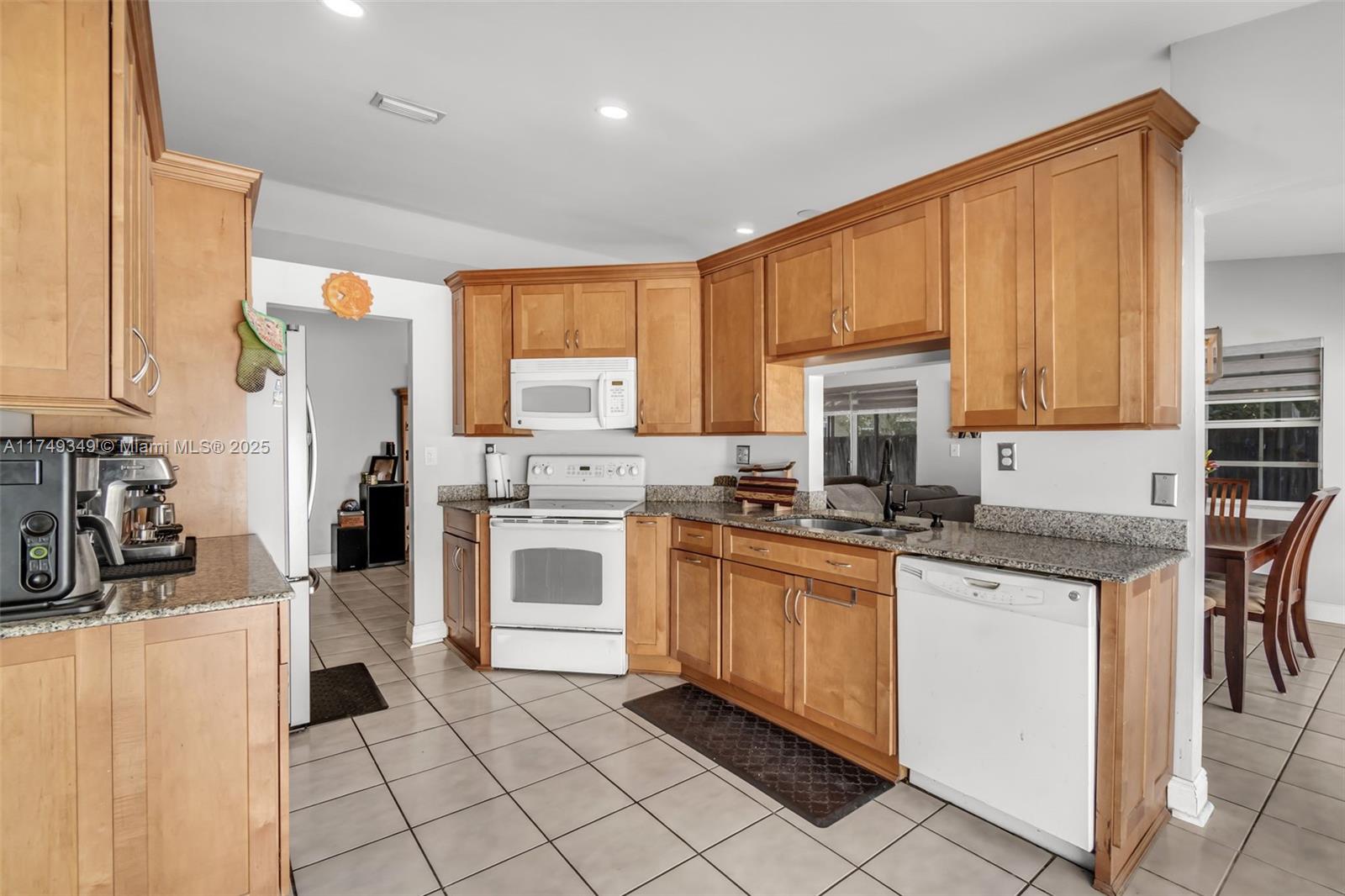 19060 NW 77th Ct