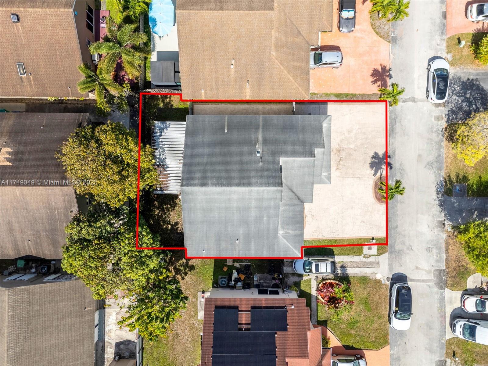 19060 NW 77th Ct