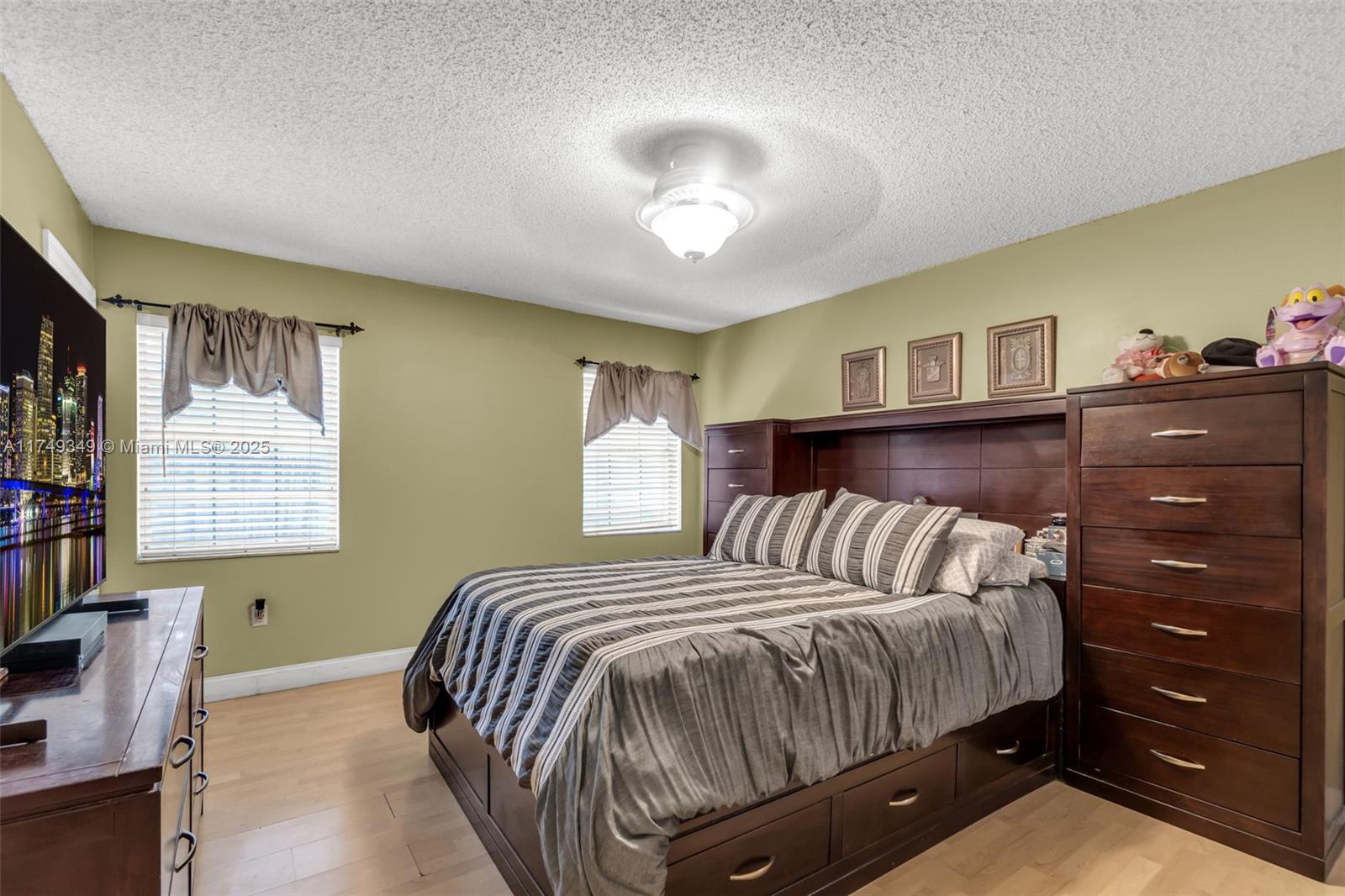 19060 NW 77th Ct