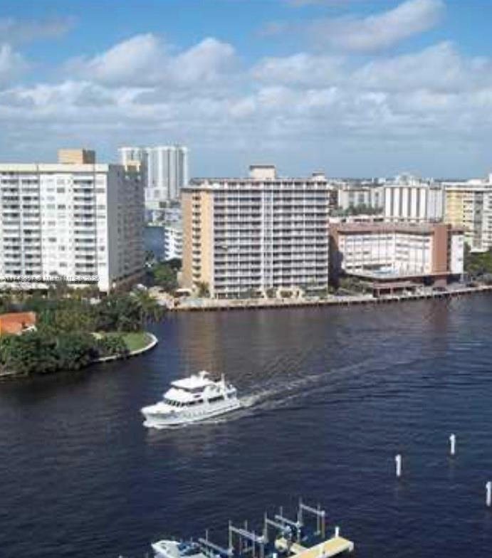 1965 S Ocean Dr # 11J