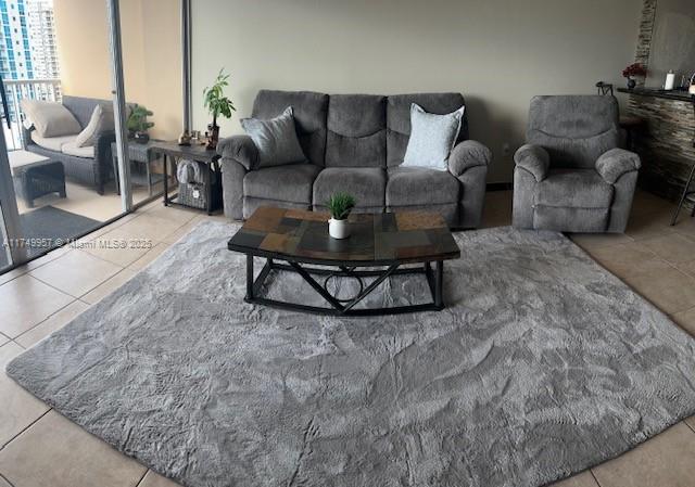 1965 S Ocean Dr # 11J